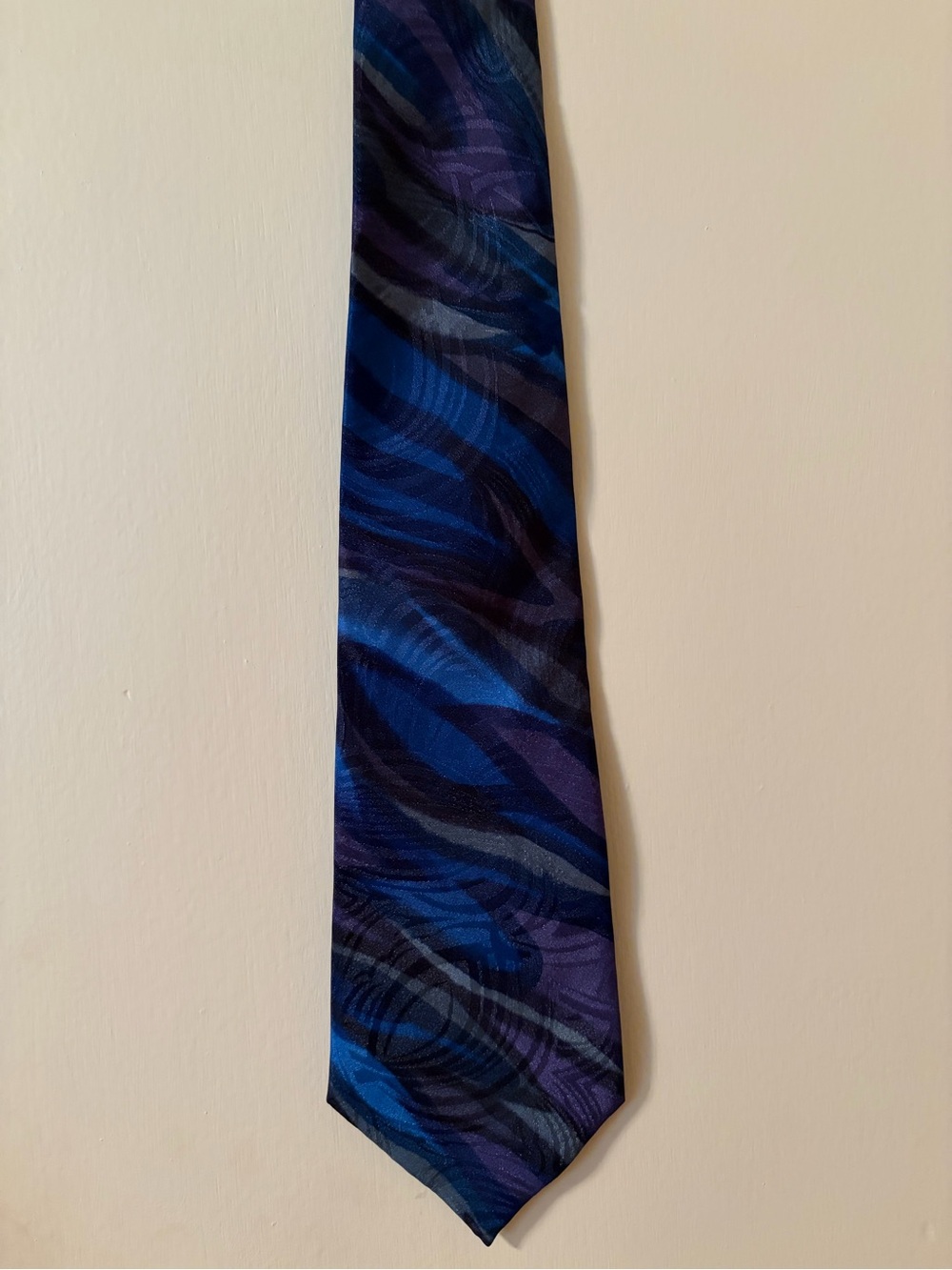 Men's Blue & Purple Wave Pattern Tie